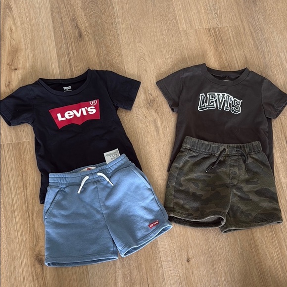Levi’s Sets - Picture 1 of 3